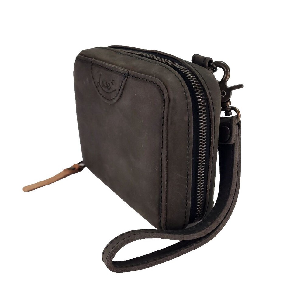 Love 41 Leather Accordion saddleback Wallet Wristlet Chocolate Brown Zip Around
